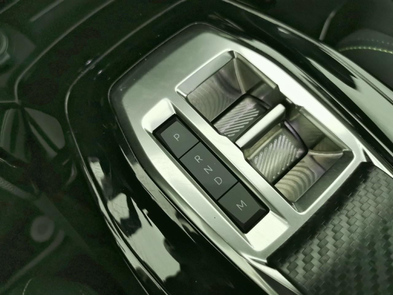 Peugeot 208 hybrid 136 e-dcs6 gt — photo 22