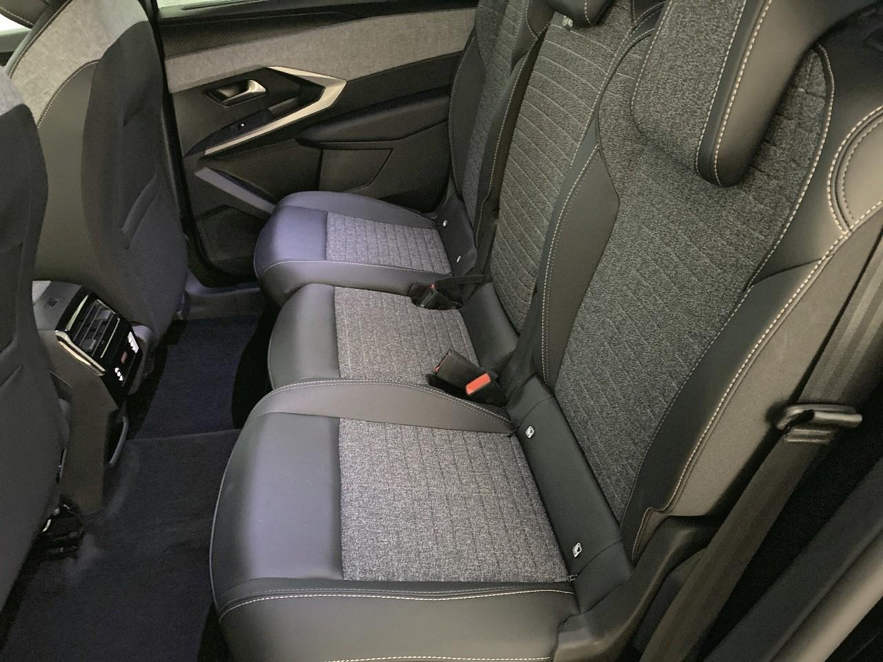 Peugeot 5008 hybrid 145 ch e-dcs6 allure — photo 10