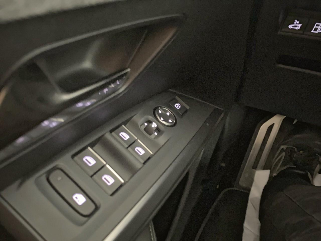 Peugeot 3008 plug-in hybrid 195 e-dcs7 gt — photo 20