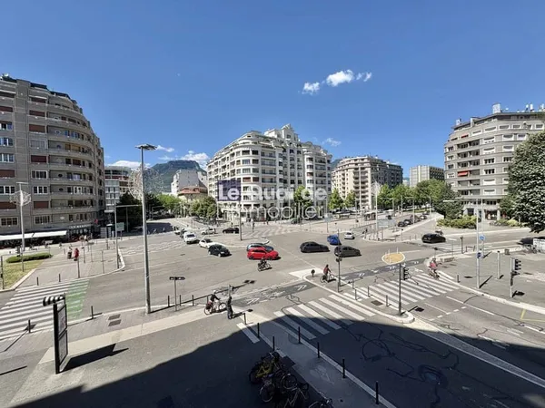 Appartement 5 pièces 96 m²
