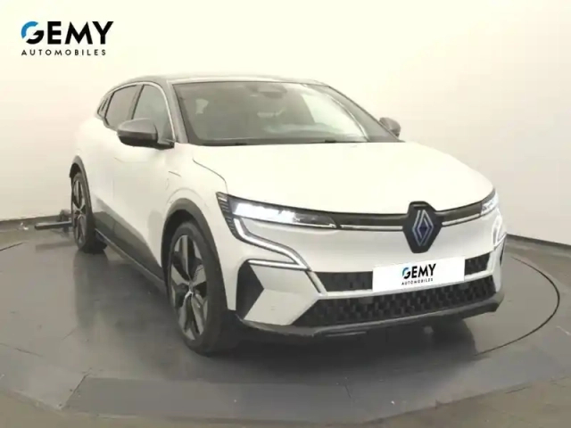 Renault Megane e-tech ev60 220 ch super charge — photo 38