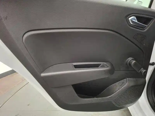 Renault Clio tce 90 — photo 25