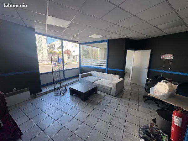 LOCAL D'ACTIVITÉ 350m2 (en face cabanisse )