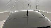 Renault Clio 1.5 dCi 100ch Evolution - 24 — photo 22
