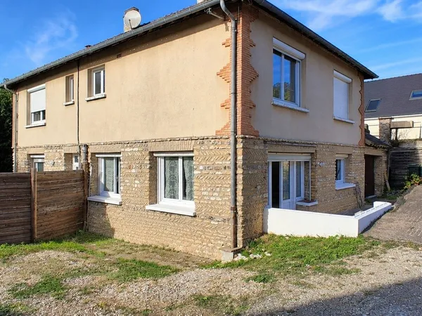Immeuble à vendre Ménilles