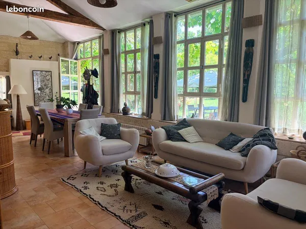 Maison lumineuse type orangeraie Uzes