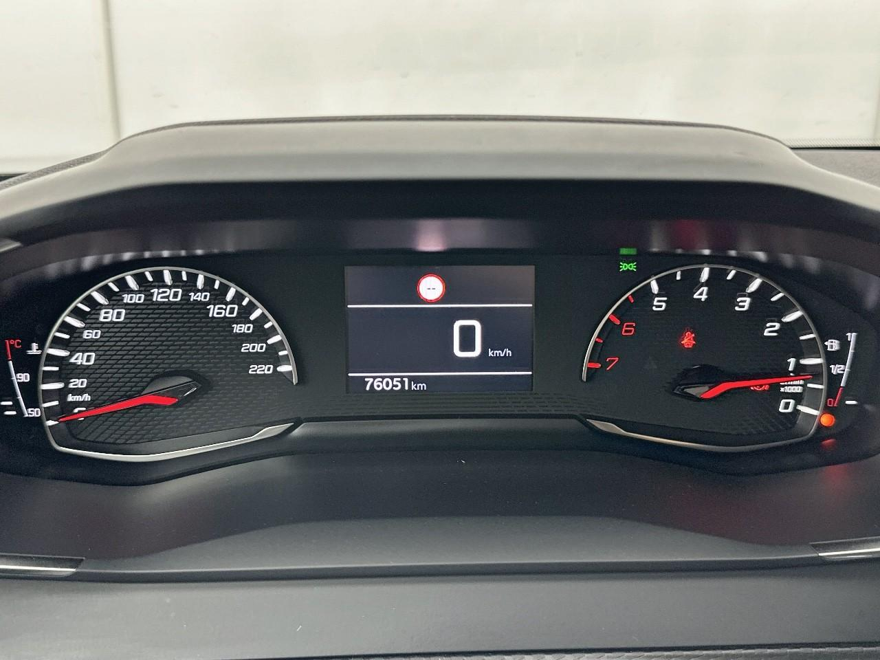 Peugeot 2008 puretech 100 s&s bvm6 style — photo 21