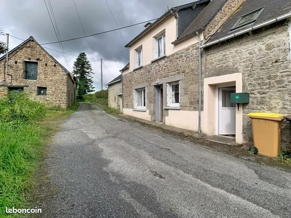 Maison en granit 100 m² - Terrain 1 600 m² - Dépendances