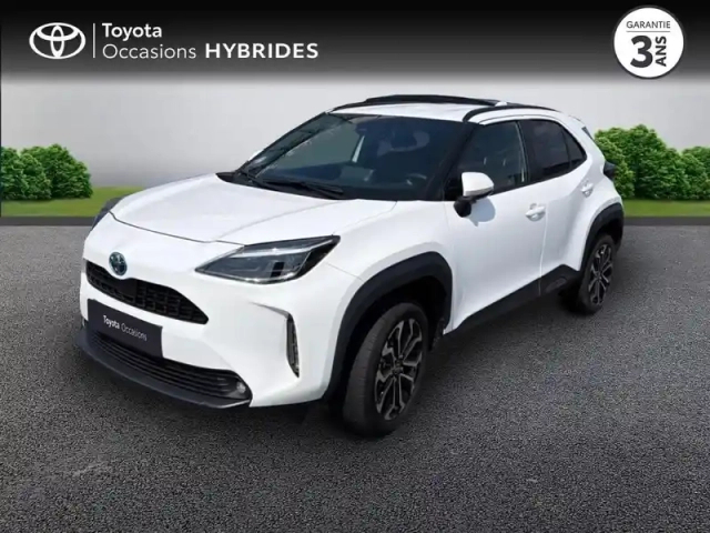 Toyota Yaris cross 116h design mc24