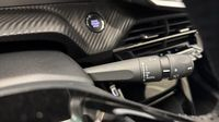 Peugeot 2008 1.2 Hybrid 145ch Allure e-DCS6 — photo 24