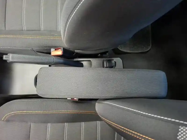 Dacia Sandero eco-g 100 — photo 23