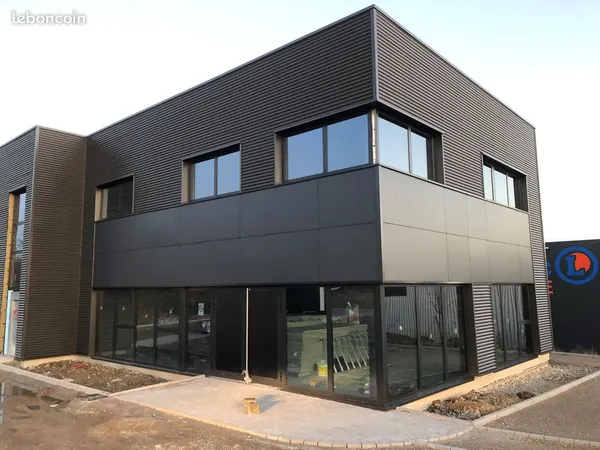 Local commercial 145 m2