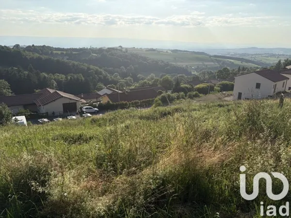 Terrain 751 m²