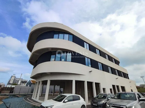 Bureau 405 m²