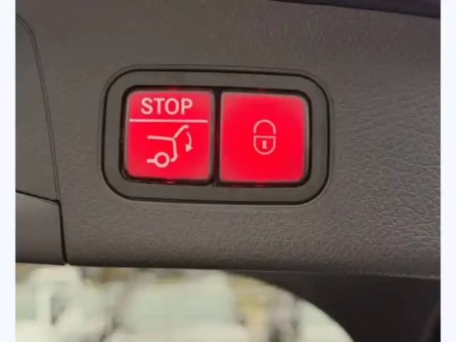 Mercedes Gla 250 e hybrid eq amg line — photo 34