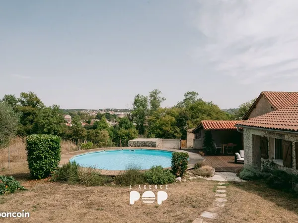 Maison 5 pièces 165 m²
