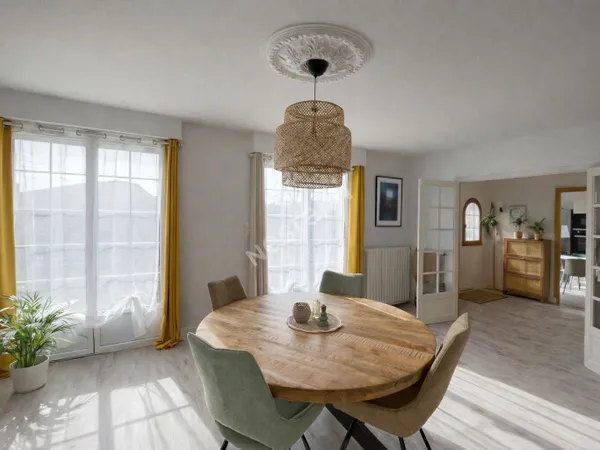 Maison familiale 5 chambres / Terrain 808 m² / Châteaugiron