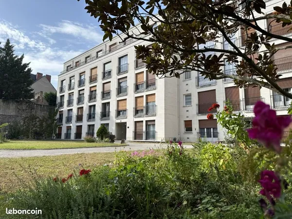 Studio 1 pièce 21 m²