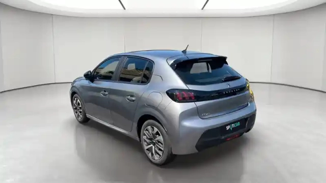Peugeot 208 puretech 75 s&amp;s bvm5 — photo 3
