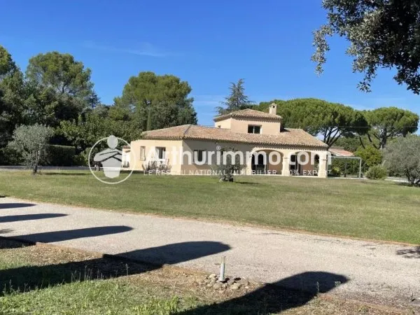 EXCLUSIVITÉ (nouveau prix: en baisse) VILLA de STANDING à MA