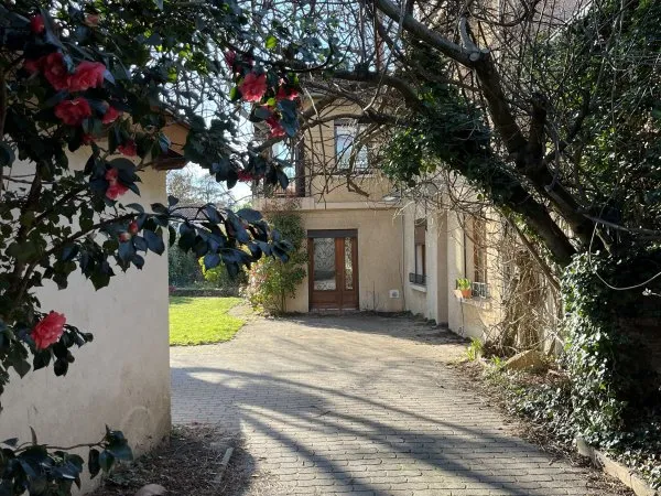 Vends maison 168m² plein centre ville avec grand jardin arboré