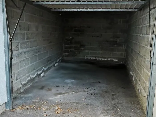 Garage box a louer