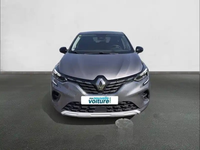 Renault Captur blue dci 115 edc — photo 2