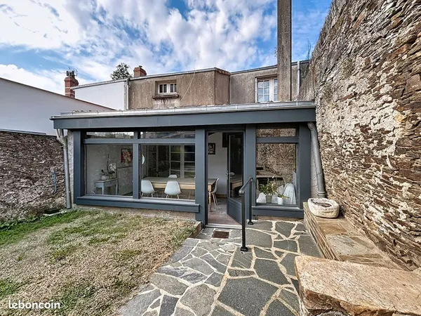 Maison 8 pièces 172 m²
