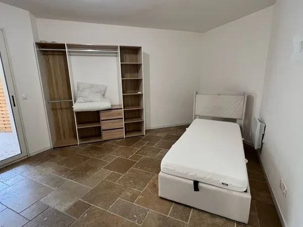 Studio 1 pièce 24 m²