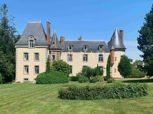 Vends château - 500 m² - 15 pièces, 5 chambres - St Malo 35400