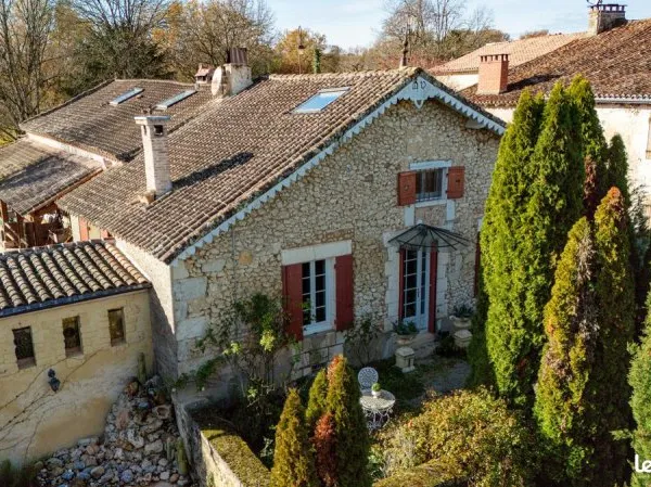 Propriété 9 pièces 220 m²