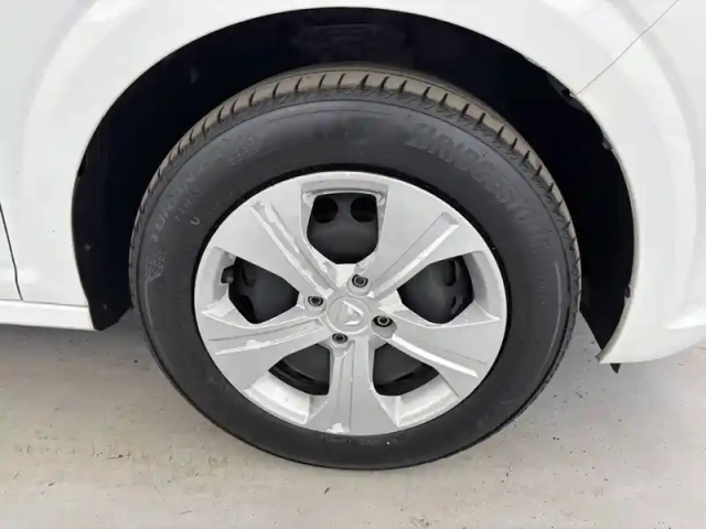 Dacia Sandero eco-g 100 - 22 — photo 30
