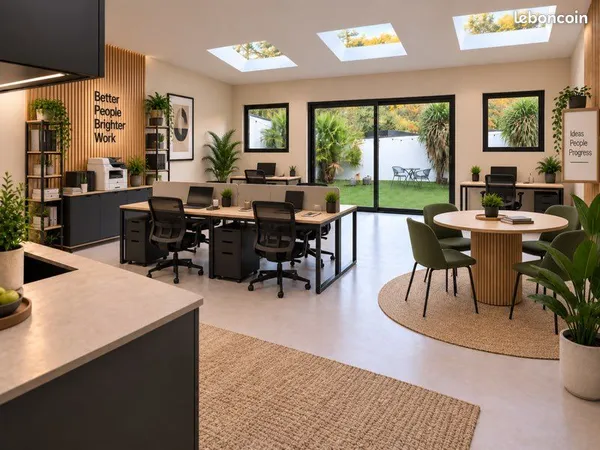 Local professionnel / bureaux 67 m² + salle de réunion + extérieur + parking - Rue Pradal