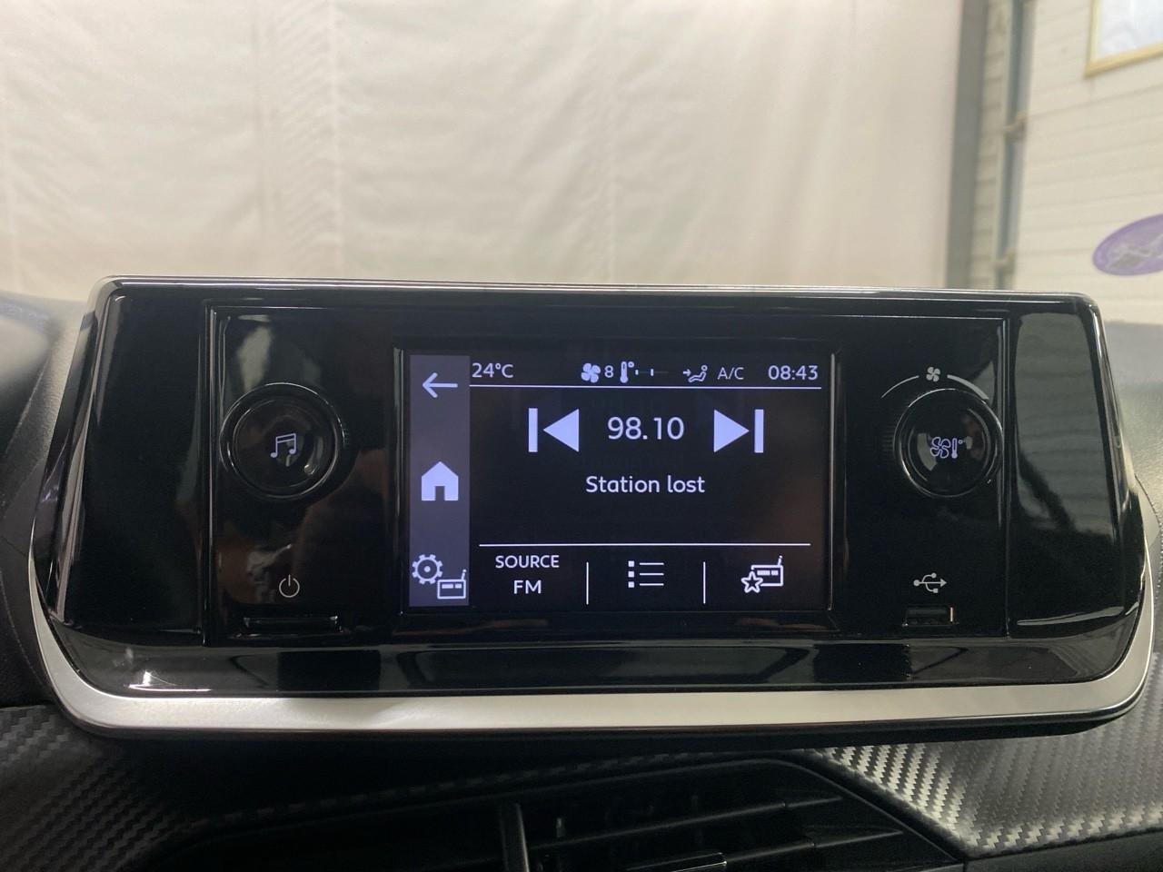 Peugeot 208 puretech 75 s&s bvm5 like — photo 11