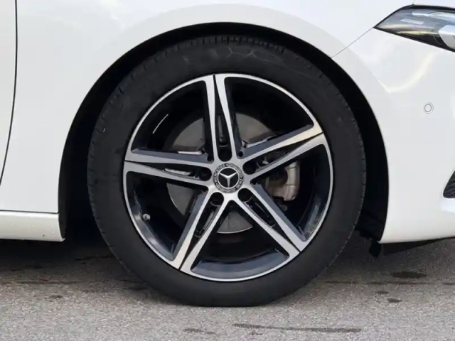 Mercedes Classe A 180 progressive line — photo 40