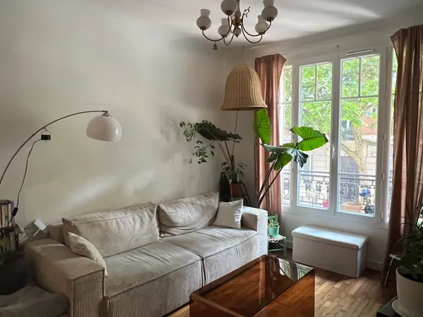 Sous-loue appartement 45m² Les Lilas (Paris) - juillet