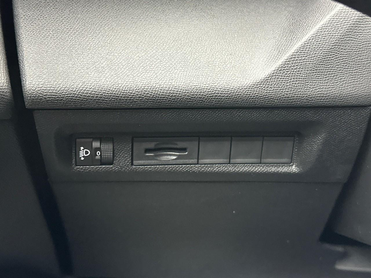 Peugeot 308 puretech 130ch s&s bvm6 allure — photo 16