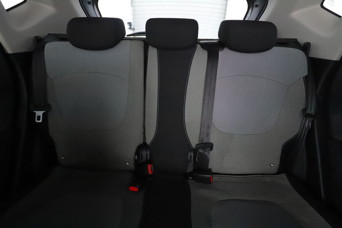 Renault Captur 1.5 dCi Energy Cool Grey Eco2 — photo 14