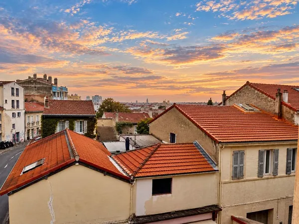 Appartement 2 pièces 56 m2 MARSEILLE LA BLANCARDE