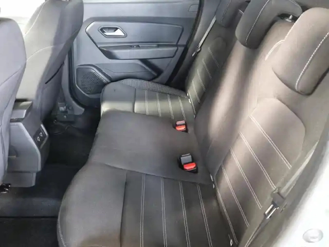 Dacia Duster 1.0 eco-g 100ch journey + 4x2 — photo 11