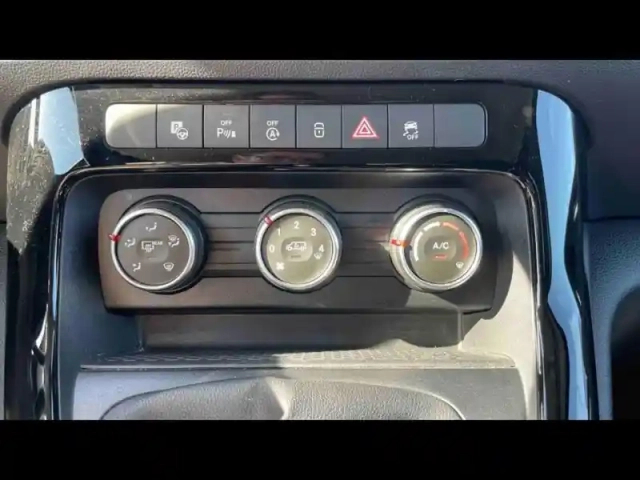 Mercedes Cla sse t 180 style — photo 15