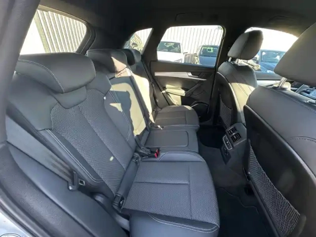 Audi Q5 35 tdi 163 s tronic 7 — photo 26