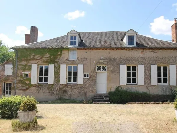 Domaine d'exception avec de grands potentiels à vendre en