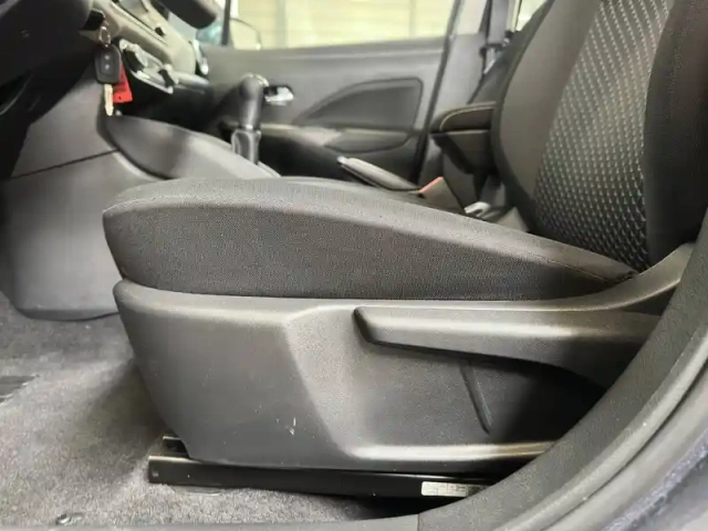 Nissan Micra ig-t 92 — photo 12