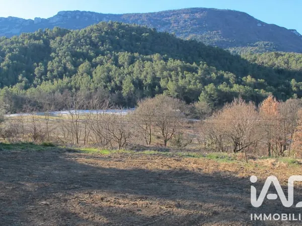 Terrain 578 m²