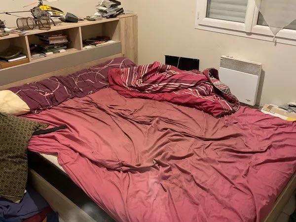 Maison à louer à l'année à sa remettre de la plage, toute emménagé