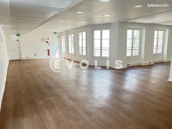 Bureaux 376 m²