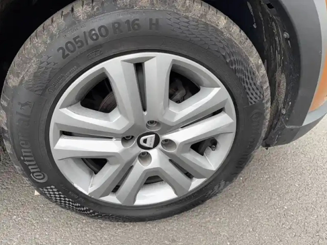 Dacia Sandero eco-g 100 — photo 5