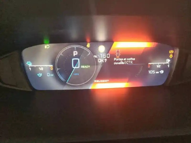Peugeot 308 phev 180 e-eat8 — photo 10