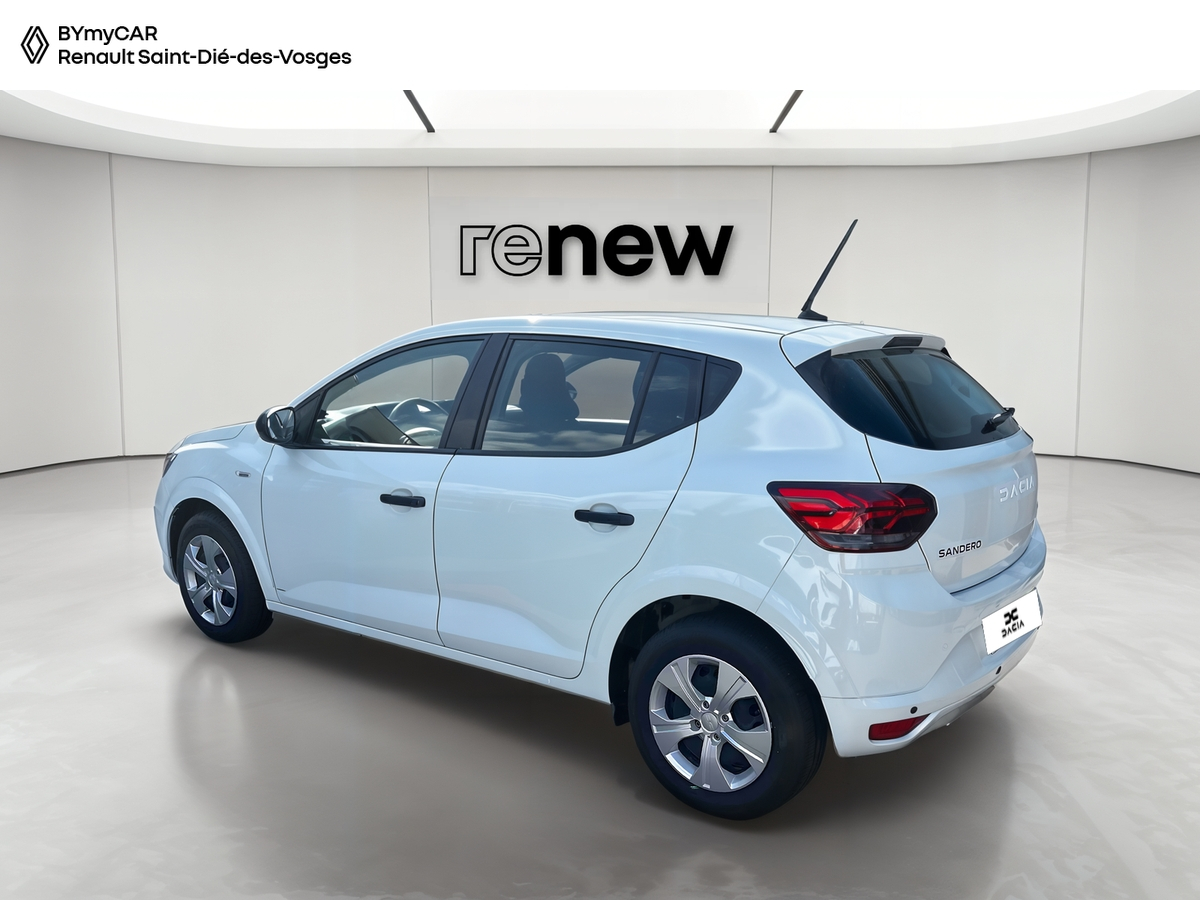Dacia Sandero SCe 65 — photo 3